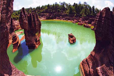 張家界、袁家界、天子山、紅石林、鳳凰古城四晚五日游